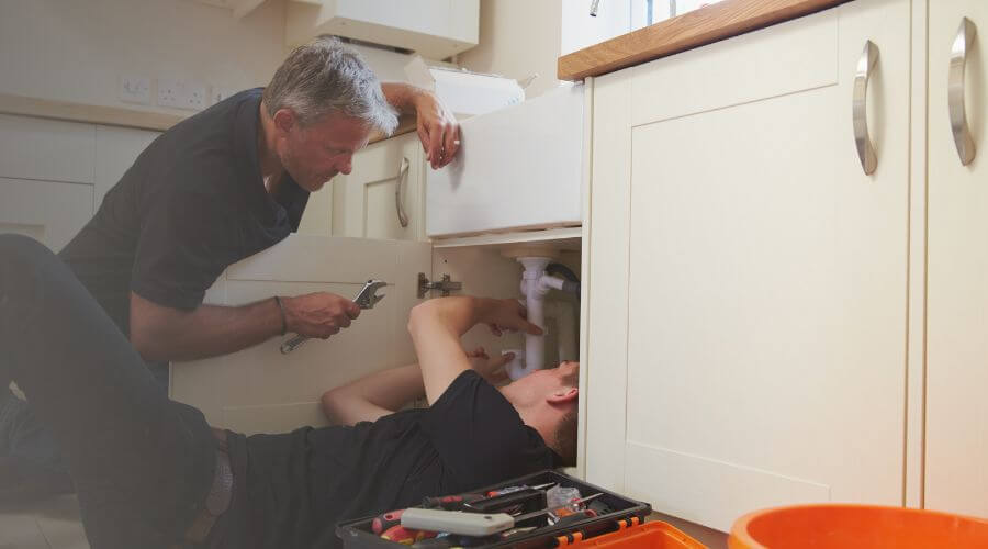 Expert burst pipe repair services in Sebring, OH